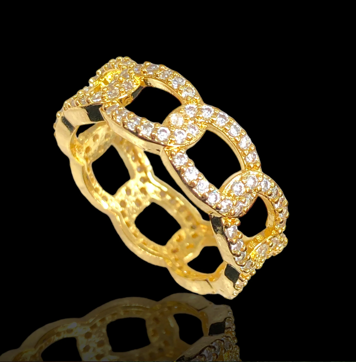 Elegant Venetian Cuban Eternity Ring